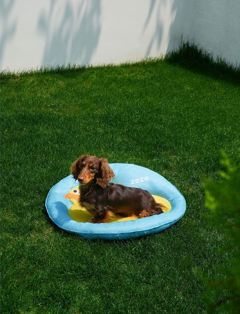 Playful Duck-inspired Cooling Bed