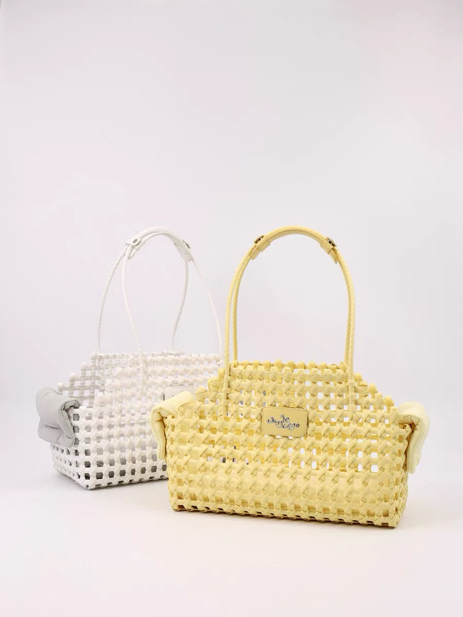 Capri Soleia Carrier