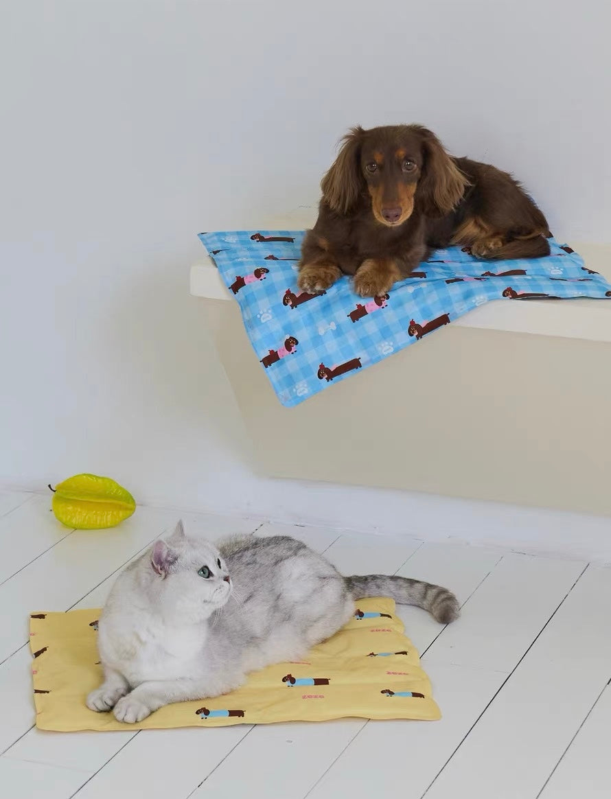Dachshund Ice Pillow Mat
