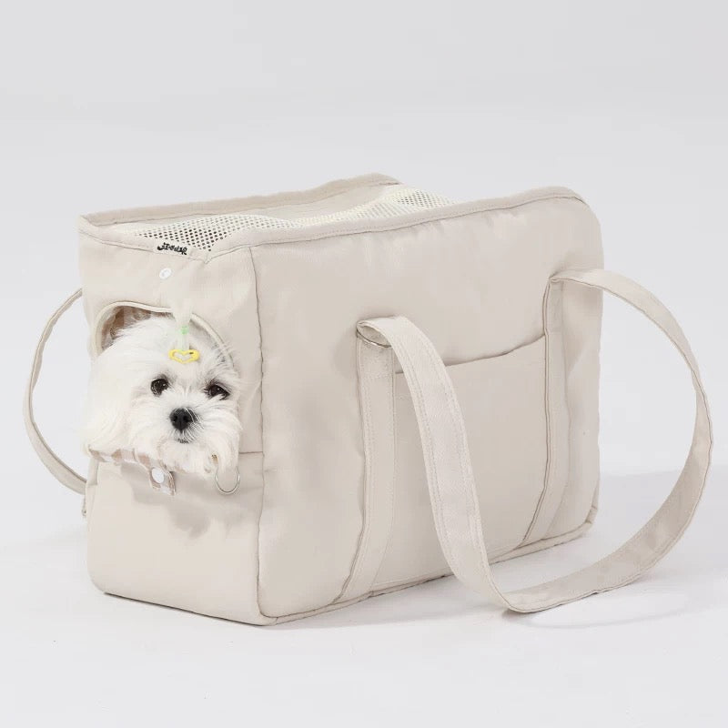 The Petite Luxe Travel Tote