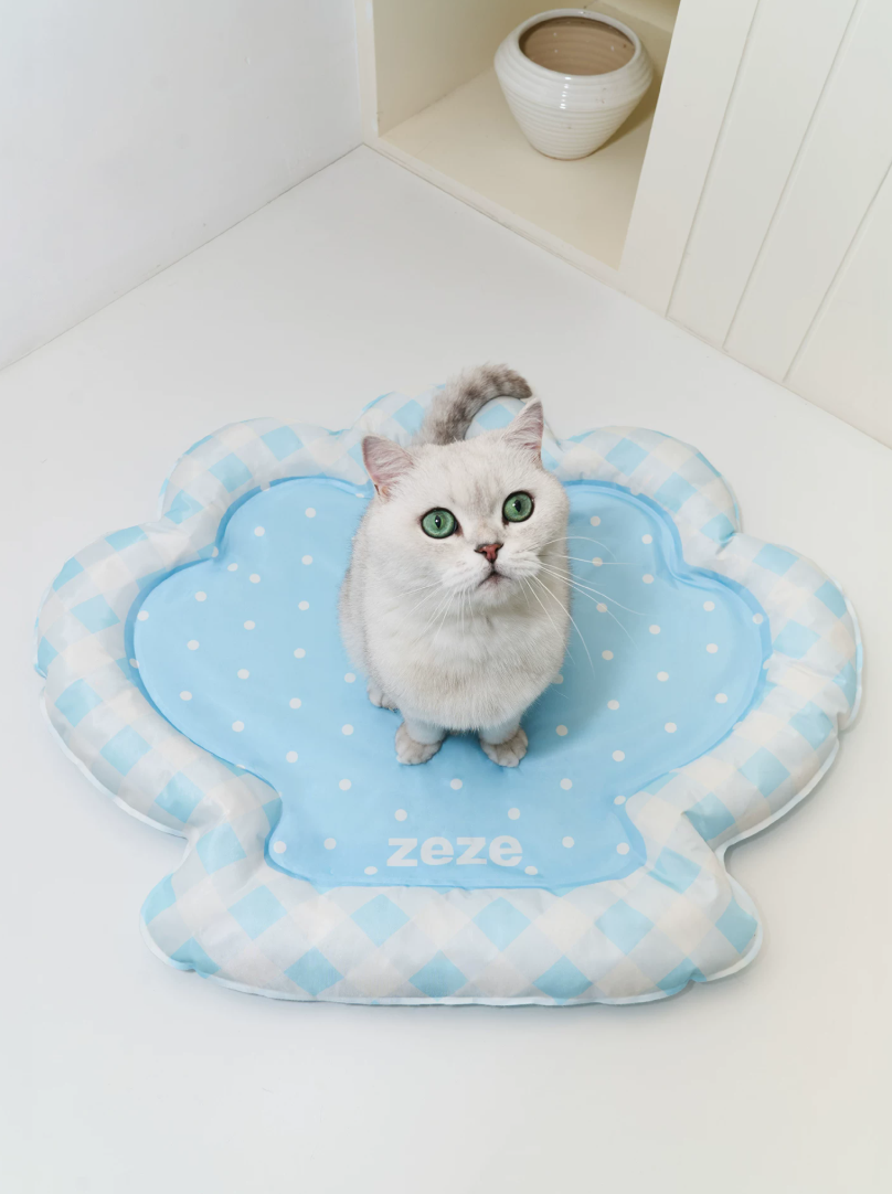 Blue Seashell Cooling Pet Mat
